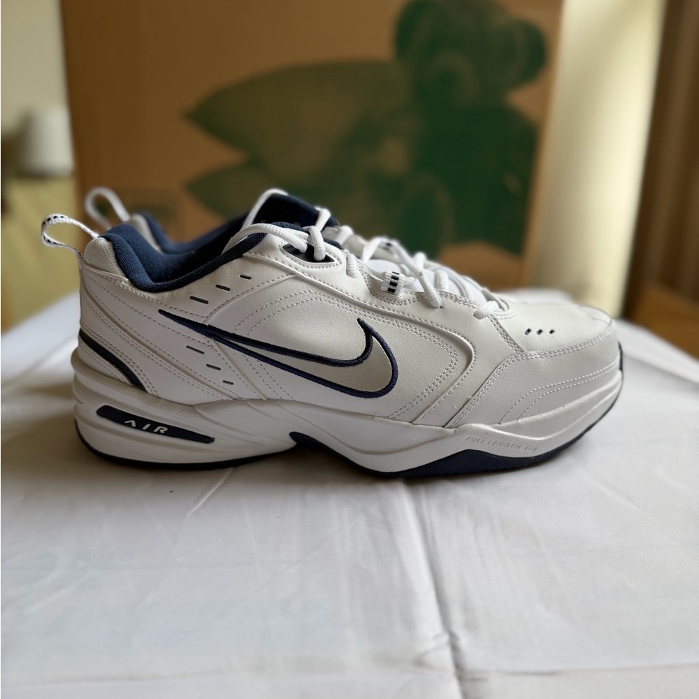 Nike Air Monarch IV new in box